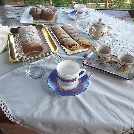 Mansarda Fiorita Bed & Breakfast Abatemarco ภายนอก รูปภาพ