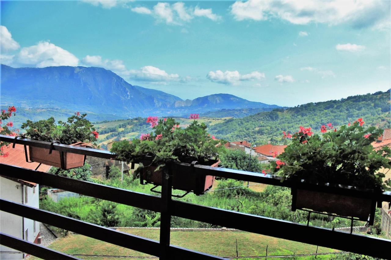 Mansarda Fiorita Bed & Breakfast Abatemarco ภายนอก รูปภาพ