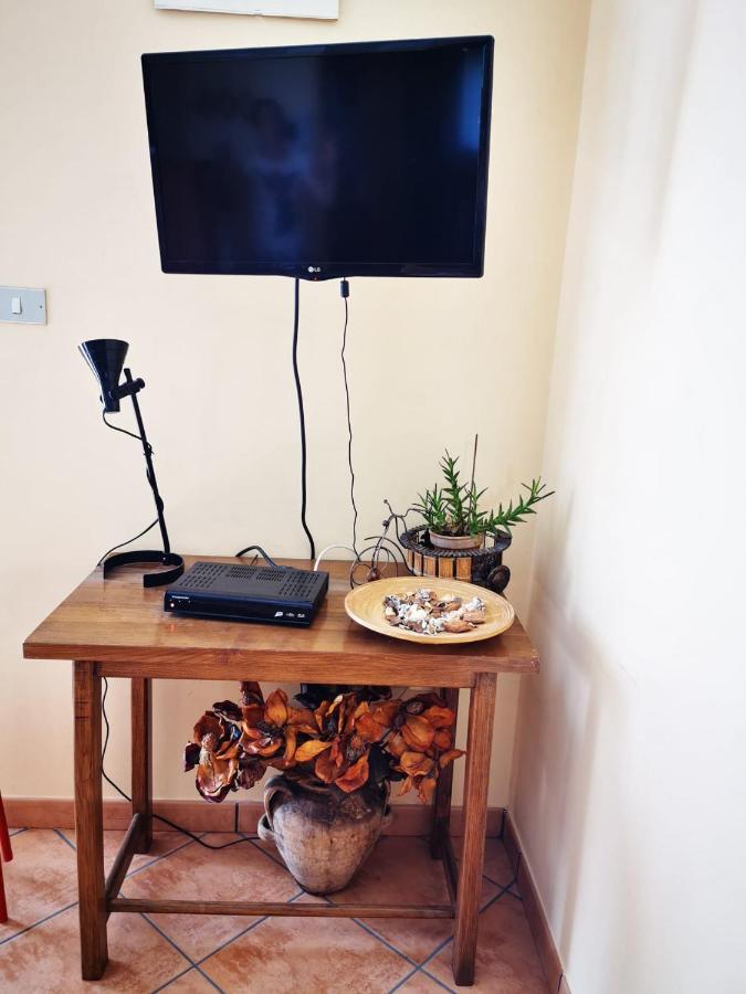 Mansarda Fiorita Bed & Breakfast Abatemarco ภายนอก รูปภาพ