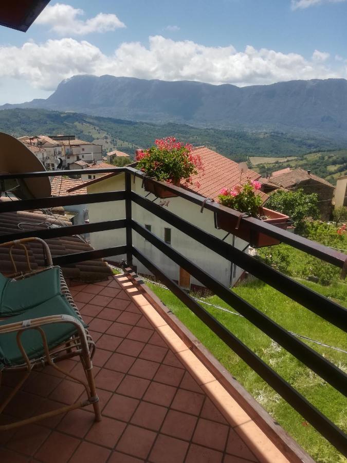 Mansarda Fiorita Bed & Breakfast Abatemarco ภายนอก รูปภาพ